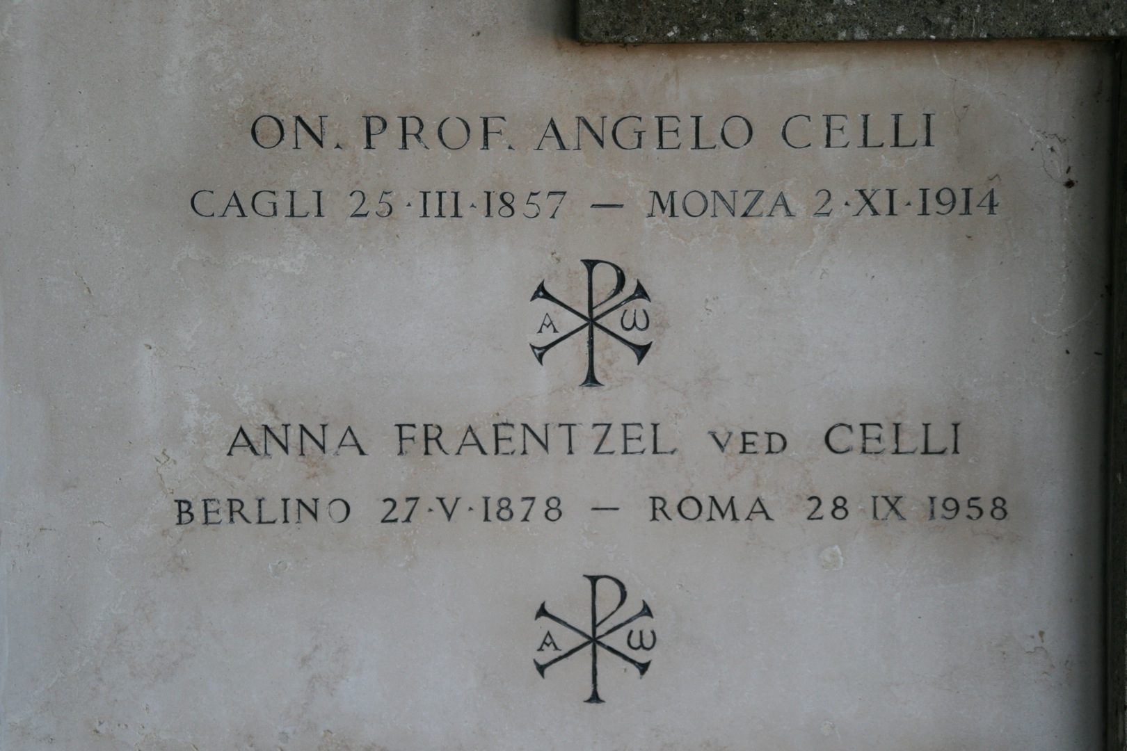 Angelo Celli and Anna Fraentzl's tomb's inscription.JPG